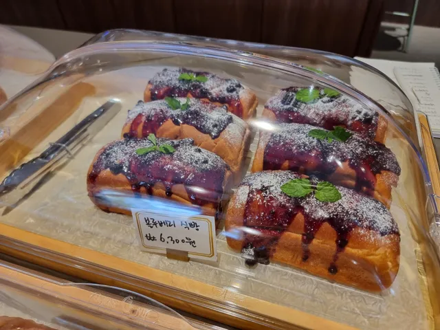 모루베이커리카페 럭키백 사진