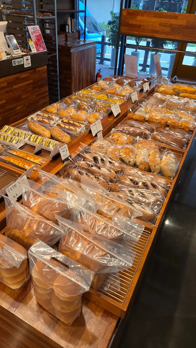 시월애 베이커리 럭키백 사진